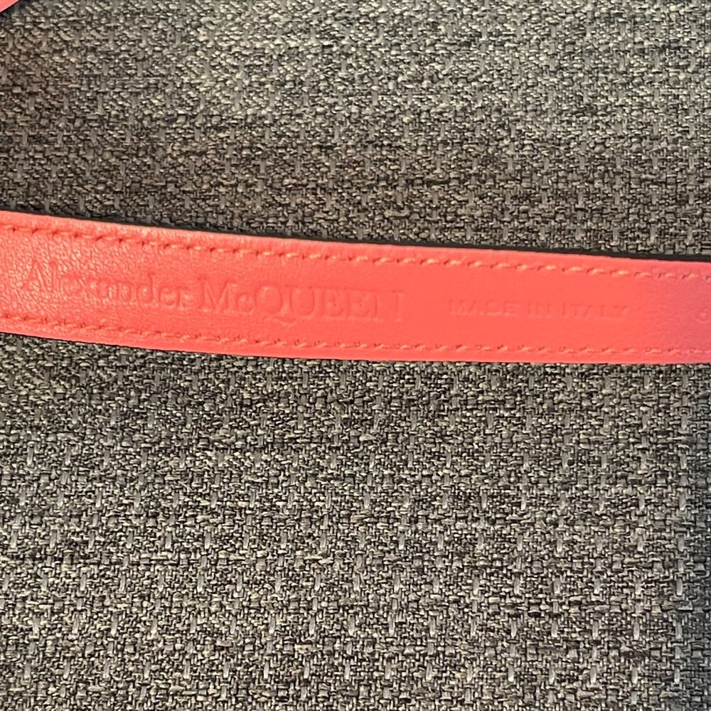 ALEXANDER MCQUEEN Double Wrap Skull Belt in Coral Calfskin Leather Size 32 - NWT - Picture 6 of 7